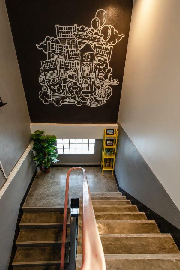 The Z Nite Hostel Phuket Exterior photo